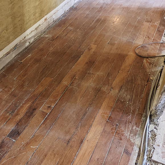 Lot de 13 m² de parquet linéaire en chêne Lot de 13 m² de parquet linéaire en chêne-0