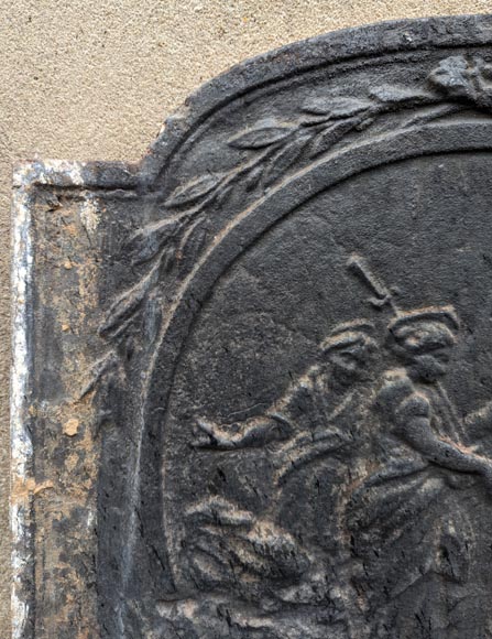 Plaque de cheminée du XVIIIe siècle représentant des personnages contemporains Plaque de cheminée du XVIIIe siècle représentant des personnages contemporains-3