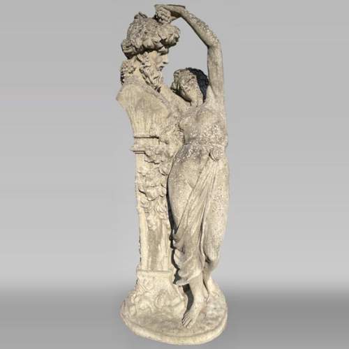 Statue de jardin en pierre composite représentant une femme rendant hommage à Baccus, vers 1900