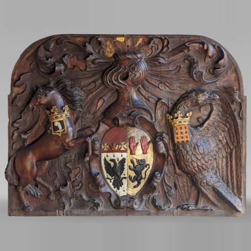 Dessus de cheminée aux armoiries des Vansittart et Crosbie