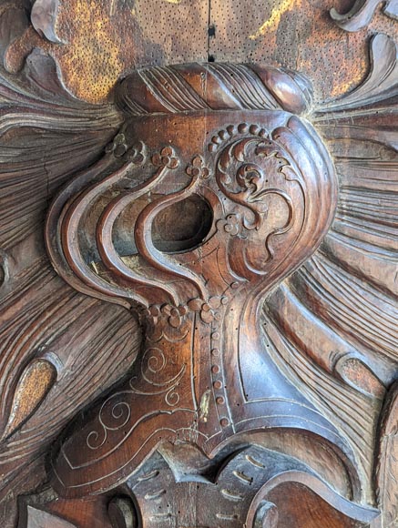 Dessus de cheminée aux armoiries des Vansittart et Crosbie Dessus de cheminée aux armoiries des Vansittart et Crosbie-3