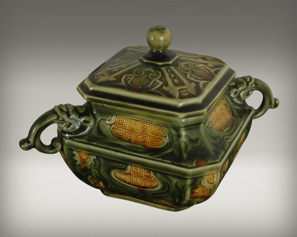 MANUFACTURE DE CHOISY LE ROI, Service à café et à thé orientalisant MANUFACTURE DE CHOISY LE ROI, Service à café et à thé orientalisant-4