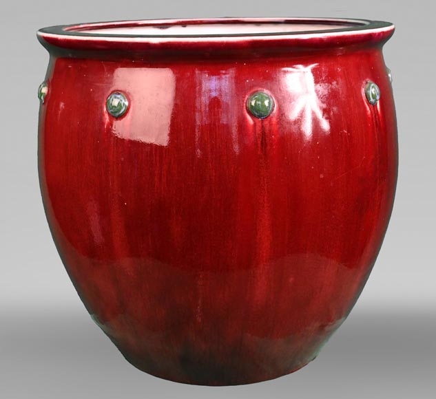 Taxil DOAT pour la manufacture de SÈVRES, Jardinière en porcelaine émaillée rouge sang de bœuf, 1907 Taxil DOAT pour la manufacture de SÈVRES, Jardinière en porcelaine émaillée rouge sang de bœuf, 1907-0