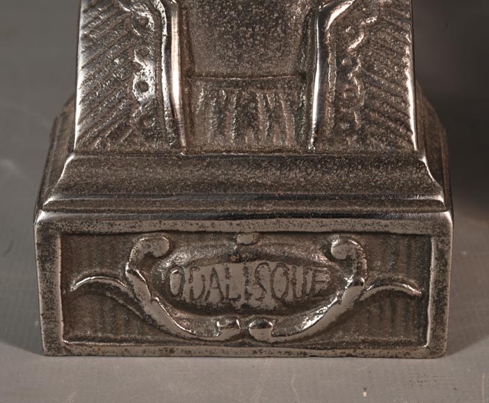 Paire de chenêts aux odalisques Paire de chenêts aux odalisques-4