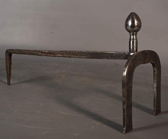 Paire de chenêts aux fers à cheval, XIXe siècle Paire de chenêts aux fers à cheval, XIXe siècle-2