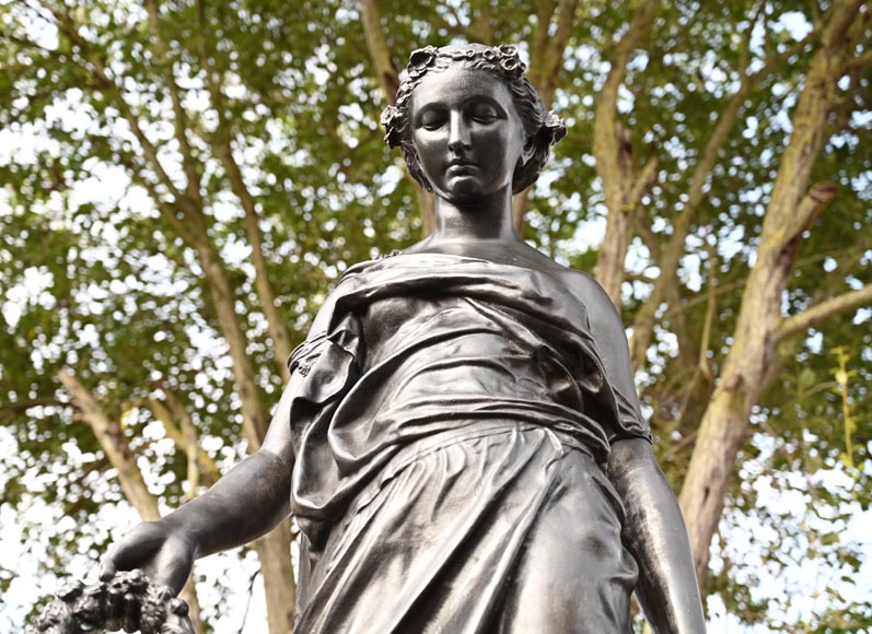 Mathurin MOREAU pour la FONDERIE DU VAL D’OSNE, “Les Quatre Saisons”, série de 4 statues en fonte représentant des allégories du printemps, de l'été, de l’automne et de l’hiver Mathurin MOREAU pour la FONDERIE DU VAL D’OSNE, “Les Quatre Saisons”, série de 4 statues en fonte représentant des allégories du printemps, de l'été, de l’automne et de l’hiver-4