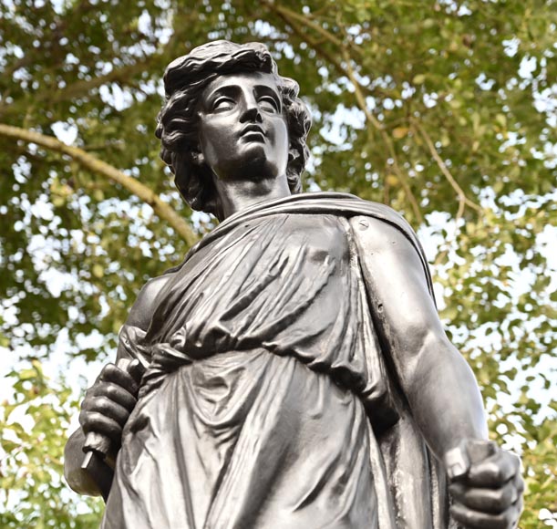 Mathurin MOREAU pour la FONDERIE DU VAL D’OSNE, “Les Quatre Saisons”, série de 4 statues en fonte représentant des allégories du printemps, de l'été, de l’automne et de l’hiver Mathurin MOREAU pour la FONDERIE DU VAL D’OSNE, “Les Quatre Saisons”, série de 4 statues en fonte représentant des allégories du printemps, de l'été, de l’automne et de l’hiver-8