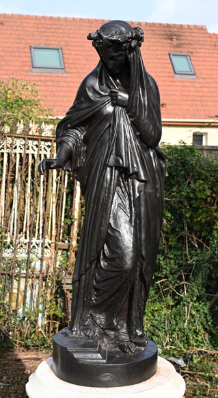 Mathurin MOREAU pour la FONDERIE DU VAL D’OSNE, “Les Quatre Saisons”, série de 4 statues en fonte représentant des allégories du printemps, de l'été, de l’automne et de l’hiver Mathurin MOREAU pour la FONDERIE DU VAL D’OSNE, “Les Quatre Saisons”, série de 4 statues en fonte représentant des allégories du printemps, de l'été, de l’automne et de l’hiver-15
