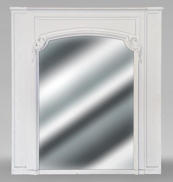 Trumeau de style Régence mouluré à l'encadrement arrondi avec feuilles d'acanthe dans les angles Trumeau de style Régence mouluré à l'encadrement arrondi avec feuilles d'acanthe dans les angles-0