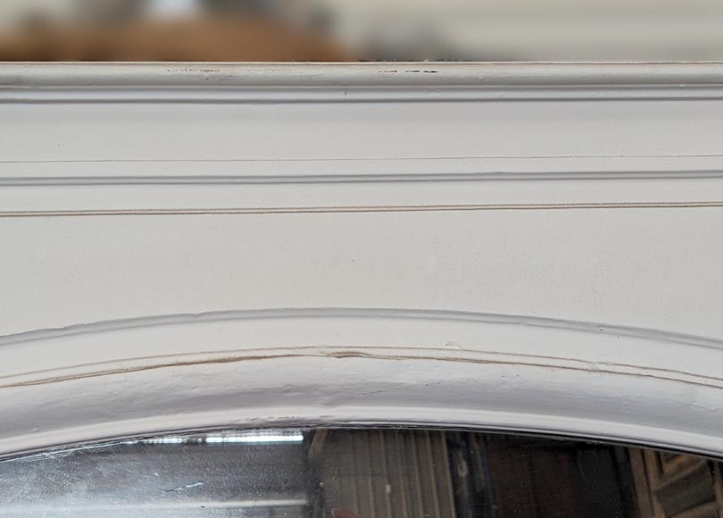 Trumeau de style Régence mouluré à l'encadrement arrondi avec feuilles d'acanthe dans les angles Trumeau de style Régence mouluré à l'encadrement arrondi avec feuilles d'acanthe dans les angles-1