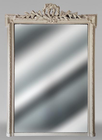 Trumeau de style Louis XVI décoré d'une double couronne de laurier Trumeau de style Louis XVI décoré d'une double couronne de laurier-0