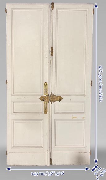 Grande porte moulurée à double battant avec serrure Napoléon III dorée Grande porte moulurée à double battant avec serrure Napoléon III dorée-12