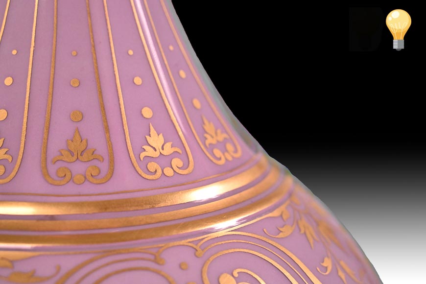 Manufacture de SÈVRES, Paire de vases caméléon du modèle bouteille persane, 1874 Manufacture de SÈVRES, Paire de vases caméléon du modèle bouteille persane, 1874-9