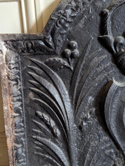 Plaque de cheminée aux Armes de France du XVIIIe siècle Plaque de cheminée aux Armes de France du XVIIIe siècle-2
