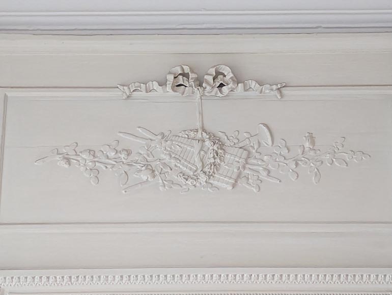 Trumeau de style Louis XVI orné d'une flûte de pan Trumeau de style Louis XVI orné d'une flûte de pan-1