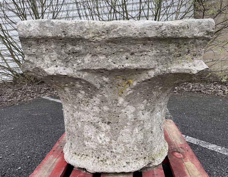 Chapiteau de colonne en pierre, époque Gothique Chapiteau de colonne en pierre, époque Gothique-2