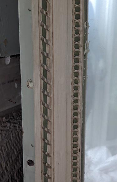 Trumeau de style Louis XVI au dessus arrondi décoré de frises de perles Trumeau de style Louis XVI au dessus arrondi décoré de frises de perles-4