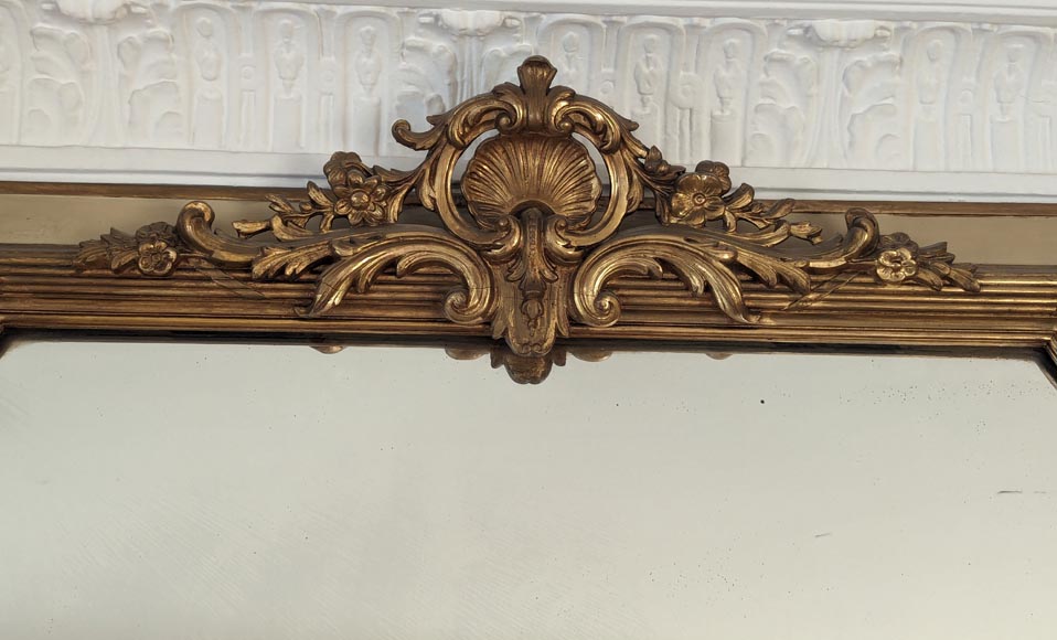 Trumeau doré de style Napoléon III à coquille ajourée Trumeau doré de style Napoléon III à coquille ajourée-1
