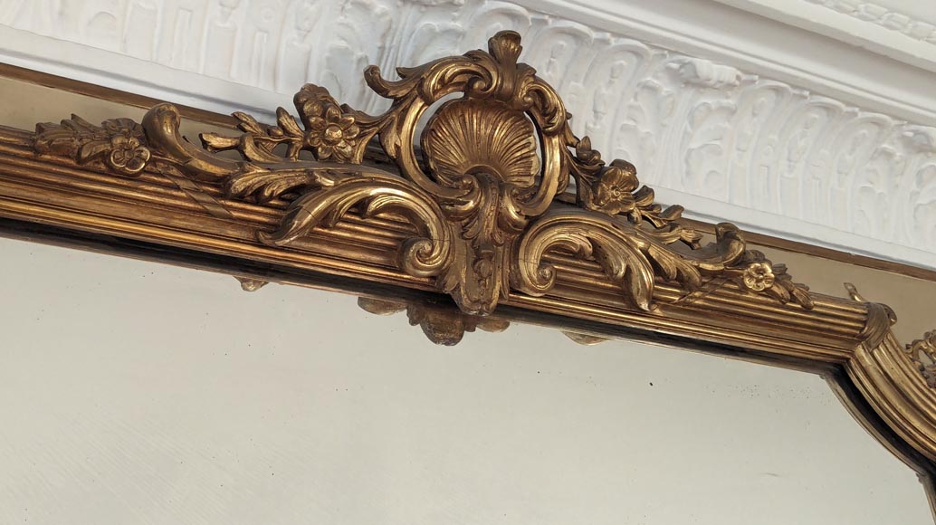 Trumeau doré de style Napoléon III à coquille ajourée Trumeau doré de style Napoléon III à coquille ajourée-2