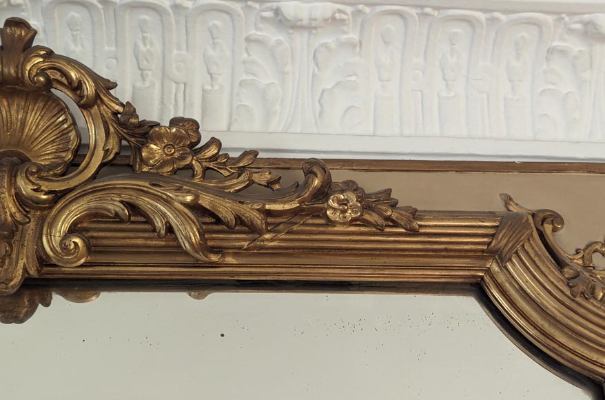 Trumeau doré de style Napoléon III à coquille ajourée Trumeau doré de style Napoléon III à coquille ajourée-3
