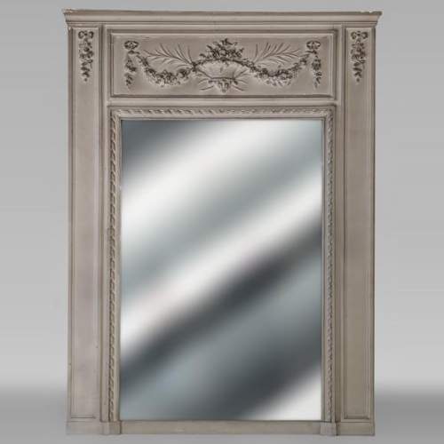 Trumeau de style Louis XVI au panier et guirlande de fleurs