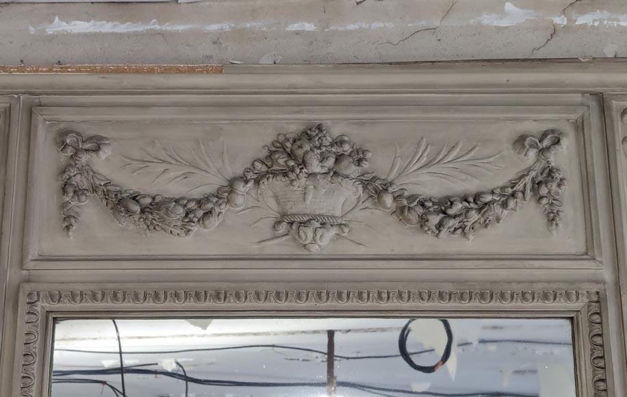 Trumeau de style Louis XVI décoré d'un panier de fruits Trumeau de style Louis XVI décoré d'un panier de fruits-1