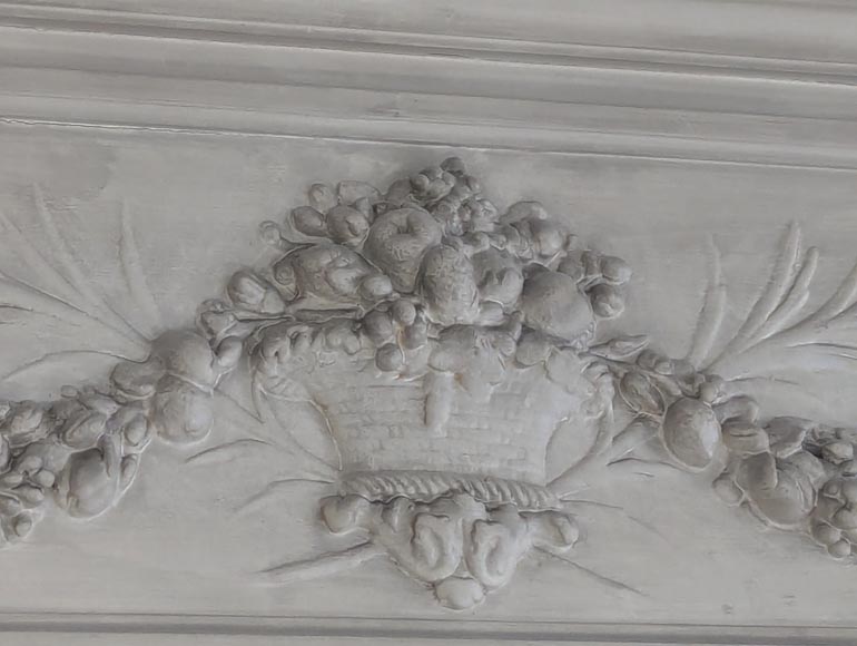 Trumeau de style Louis XVI décoré d'un panier de fruits Trumeau de style Louis XVI décoré d'un panier de fruits-3