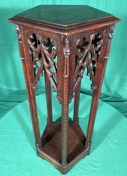 Paire de sellettes de style néo Gothique en bois de chêne Paire de sellettes de style néo Gothique en bois de chêne-3