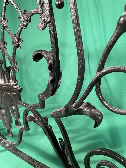 Pare-étincelle en fonte avec coquille, XVIIIe siècle Pare-étincelle en fonte avec coquille, XVIIIe siècle-9