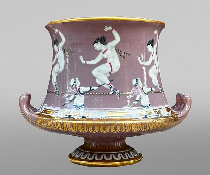 Manufacture de Sèvres, Vase cubiforme à décor de danseurs de corde, 1867-1869 Manufacture de Sèvres, Vase cubiforme à décor de danseurs de corde, 1867-1869-0