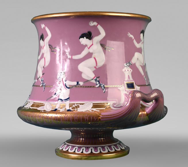 Manufacture de Sèvres, Vase cubiforme à décor de danseurs de corde, 1867-1869 Manufacture de Sèvres, Vase cubiforme à décor de danseurs de corde, 1867-1869-2