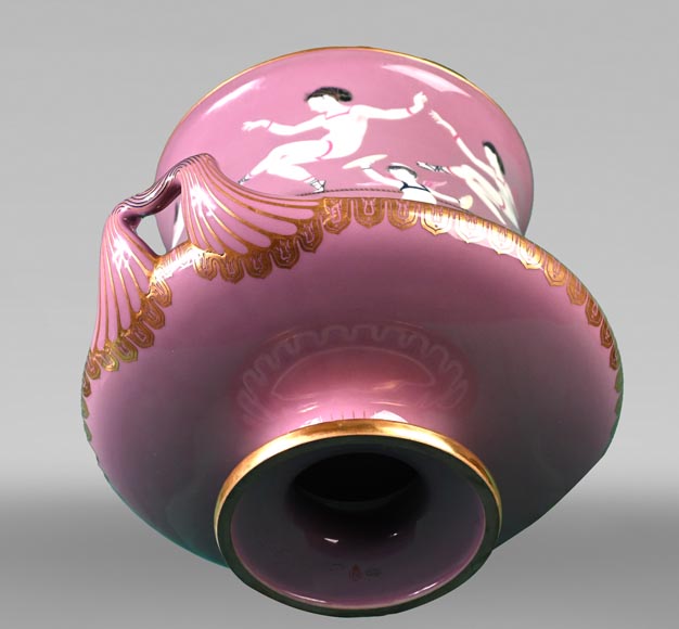 Manufacture de Sèvres, Vase cubiforme à décor de danseurs de corde, 1867-1869 Manufacture de Sèvres, Vase cubiforme à décor de danseurs de corde, 1867-1869-13