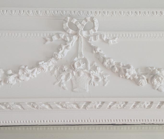 Trumeau de style Louis XVI au panier fleuri et guirlande de fleurs Trumeau de style Louis XVI au panier fleuri et guirlande de fleurs-2