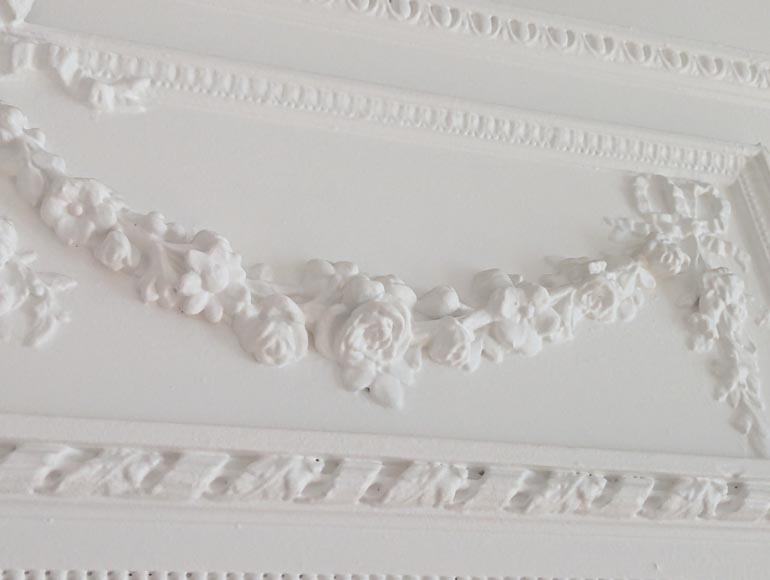 Trumeau de style Louis XVI au panier fleuri et guirlande de fleurs Trumeau de style Louis XVI au panier fleuri et guirlande de fleurs-3