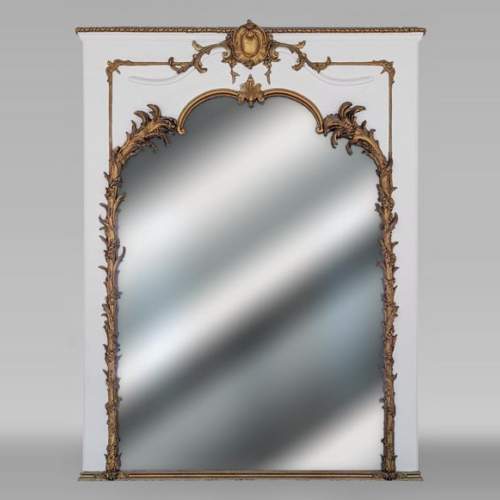 Trumeau de style Napoléon III orné de branches