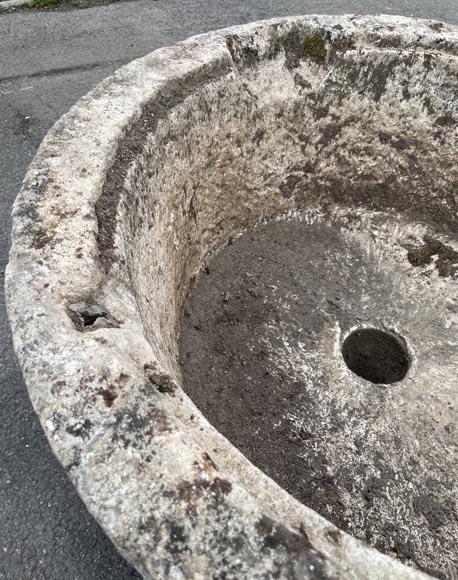 Imposant bénitier ancien en pierre Imposant bénitier ancien en pierre-6