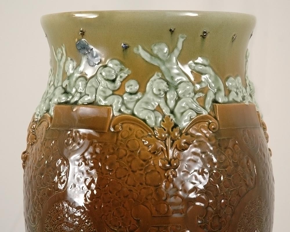 Louis-Robert CARRIER-BELLEUSE (1848 - 1913) et FAÏENCERIE DE CHOISY LE ROI (1863 - 1938) : "Enfants et Papillons" Louis-Robert CARRIER-BELLEUSE (1848 - 1913) et FAÏENCERIE DE CHOISY LE ROI (1863 - 1938) : "Enfants et Papillons"-1