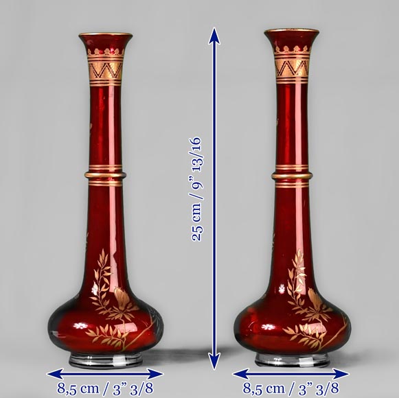 BACCARAT - Paire de vases de forme bouteille perse rubis, vers 1880 BACCARAT - Paire de vases de forme bouteille perse rubis, vers 1880-7