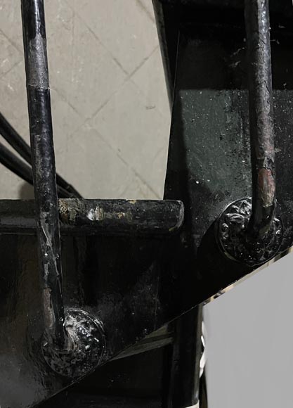 Escalier en colimaçon en chêne peint Escalier en colimaçon en chêne peint-8