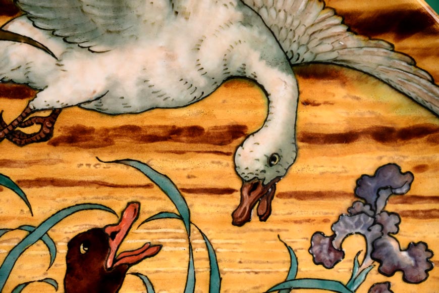 Edmond LACHENAL (peintre), Théodore DECK (céramiste), Plat aux deux colverts nageant parmi les iris au soleil couchant, vers 1880 Edmond LACHENAL (peintre), Théodore DECK (céramiste), Plat aux deux colverts nageant parmi les iris au soleil couchant, vers 1880-3