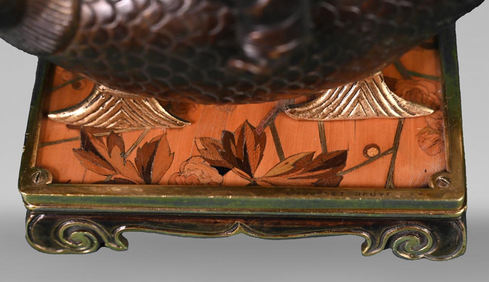 Ferdinand DUVINAGE (attribué à), Ensemble japonisant composé d'un encrier et d'une paire de bougeoirs, vers 1867-1874 Ferdinand DUVINAGE (attribué à), Ensemble japonisant composé d'un encrier et d'une paire de bougeoirs, vers 1867-1874-5