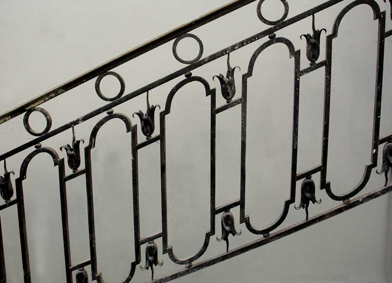 Rampe d'escalier en fer forgé avec main courante en laiton Rampe d'escalier en fer forgé avec main courante en laiton-12