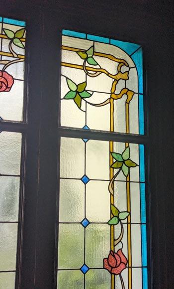 Grand vitrail de style Napoléon III au décors de roses Grand vitrail de style Napoléon III au décors de roses-4