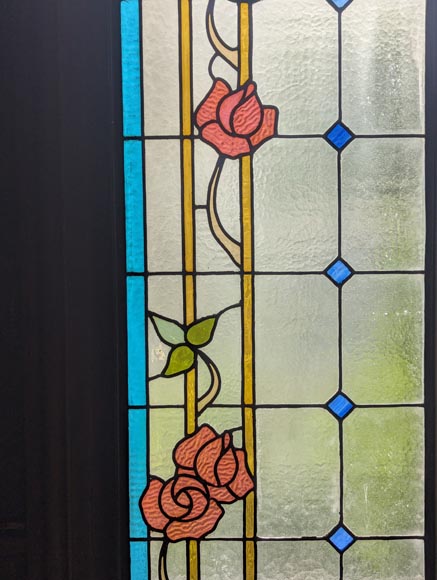 Grand vitrail de style Napoléon III au décors de roses Grand vitrail de style Napoléon III au décors de roses-6
