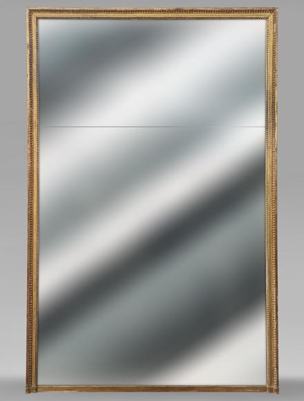 Grand trumeau doré de style Louis XVI, miroir en deux parties Grand trumeau doré de style Louis XVI, miroir en deux parties-0