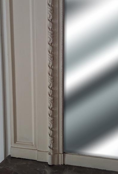 Trumeau de style Louis XVI au miroir arrondi et décoré d'un ruban Trumeau de style Louis XVI au miroir arrondi et décoré d'un ruban-5