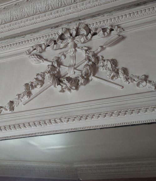 Petit trumeau de style Louis XVI à couronne de roses Petit trumeau de style Louis XVI à couronne de roses-2