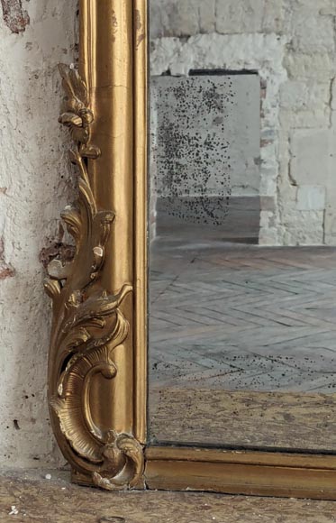 Trumeau de style Napoléon décoré d'un bouquet de fleurs, peinture doré  Trumeau de style Napoléon décoré d'un bouquet de fleurs, peinture doré -5