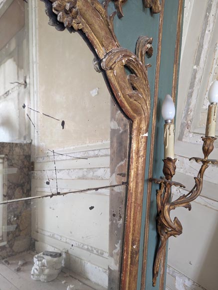 Trumeau doré d'époque Louis XV avec appliques et décoré d'une peinture Trumeau doré d'époque Louis XV avec appliques et décoré d'une peinture-13