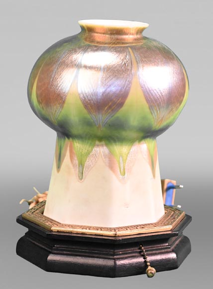 Ateliers TIFFANY, Lampe de mosquée en verre « favrile », début du XXe siècle Ateliers TIFFANY, Lampe de mosquée en verre « favrile », début du XXe siècle-0